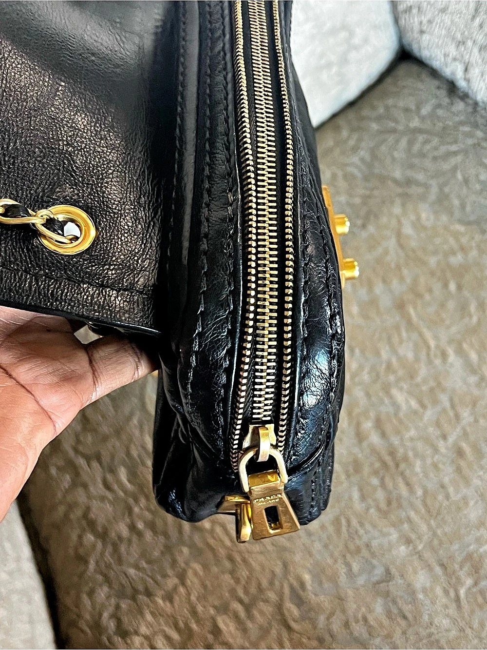 Prada Glace Calf Pushlock Chain Shoulder Bag Black - Picture 15 of 16